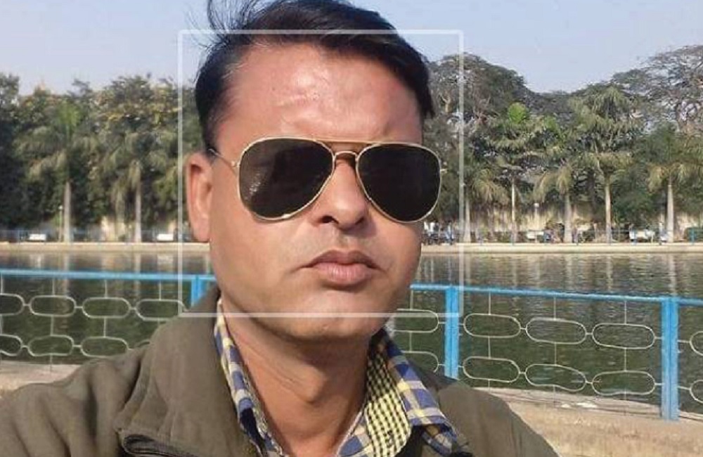 ग्वालियर / पुलिस आरक्षक ने जारी किया गाली से लिखा हुआ पोस्ट, चुनाव के समय कम होता है कोरोना, एसपी ने किया सस्पेंड ग्वालियर / पुलिस आरक्षक ने जारी किया गाली से लिखा हुआ पोस्ट, चुनाव के समय कम होता है कोरोना, एसपी ने किया सस्पेंड